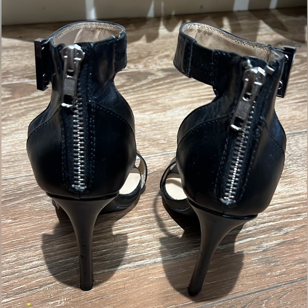 Women’s heels, Steven collection by Steve Madden size 6M Black,
